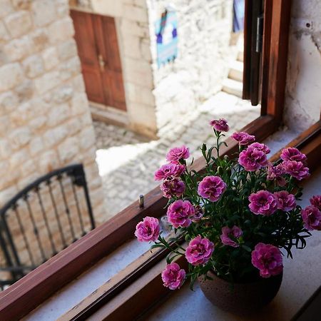 Bed and Breakfast Tomy - Katy Trogir Zewnętrze zdjęcie