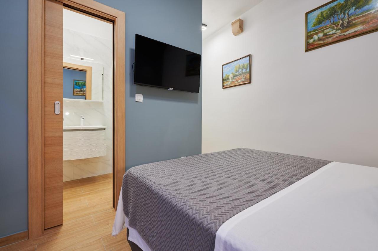 Bed and Breakfast Tomy - Katy Trogir Zewnętrze zdjęcie